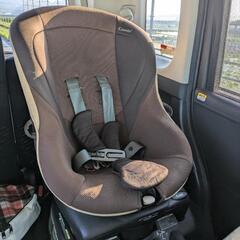 コンビ ゼウスターンEG ZZ combi チャイルドシートの画像