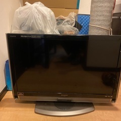 シャープ　テレビ　アクオス　32型　　