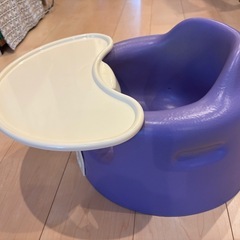 お値下中【bumbo】ベビーチェアの画像