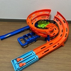 ホットウィール　レール　車