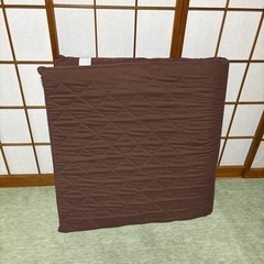マットレスシングル強度圧縮加工ブラウンの画像
