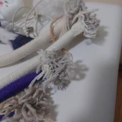 猫用品 おもちゃ 小物セット 歯研ぎ用紐 ダイソーおもちゃ魚 ガチャガチャちいかわ被り物 鈴付きボンボン紐の画像