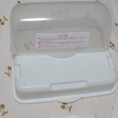 哺乳瓶 おしゃぶり レンジ 消毒 ケース ホワイト プラスチック製の画像