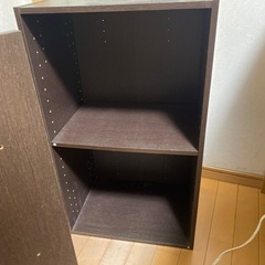 本棚2個あります。　1つだけでも平気です