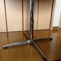 カフェテーブル　円形テーブル　家具　白　80cm ダイニングテーブル　テーブル　韓国インテリア　北欧インテリアの画像