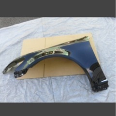 LS460 左フロントフェンダーの画像