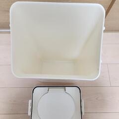 防臭ゴミ箱、オムツペールの画像