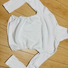 タートルネックリブニットTシャツの画像