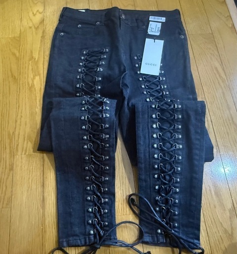 新品 超高級 GUCCI グッチ ブラックレースアップストレッチデニムジーンズ㈱ケリング