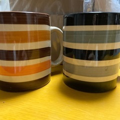 コップ２つ