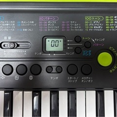 電子キーボードピアノの画像