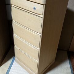 小型　チェスト　府中家具　鍵付　　東久留米市手渡し希望　配達可能