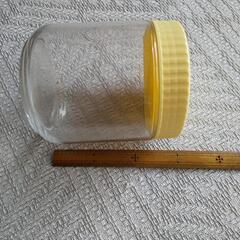空き瓶 ４個の画像