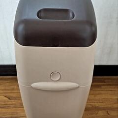 【美品】アップリカおむつ用消臭ゴミ箱
