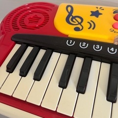 子供ピアノの画像