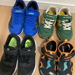 NIKE スニーカー ニューバランス　 アシックス　サンダル