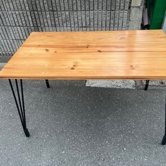 ダイニングテーブル