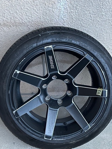 ハイエースホイール