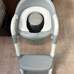 トイレ便座(子供用)ジャンク品の画像