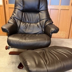 リクライニングソファオットマン付きの画像