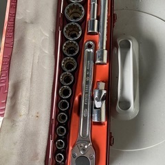 KTC ハイクオリティ ソケットレンチセット(9.5sq) B211