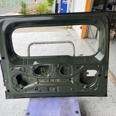 【値下げ】R2年式ジムニー【3BA-JB64W】リアゲート