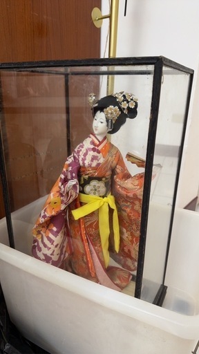 日本人形 ガラスケース入り