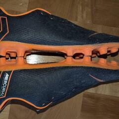 ナイキ　　サッカーシューズ25cmの画像