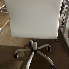 【デスクチェア】の画像