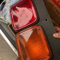 トラックのどっかのライト
