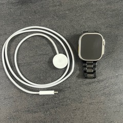Apple Watch Urtla (49mm、チタニウム) A...
