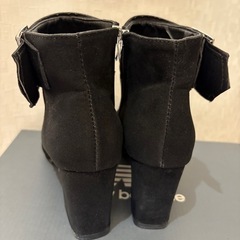 レディース ショートブーティ ブーツ 
22cmの画像