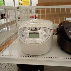 ★ジモティ割あり★ TOSHIBA　炊飯器　21年製　ホワイト　...