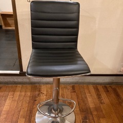 カウンターチェア　昇降式