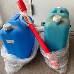 灯油用　ポリタンク　ポンプ付き