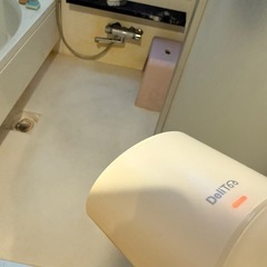DeliTee MW-811 衣類スチームアイロンの画像