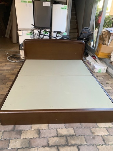 ダブルベッド(160x200)