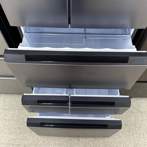 SHARP 冷蔵庫 24年製 457L ※上から2段目扉凹みあり  TJ11994 SHARP 冷蔵庫 24年製 457L ※上から2段目扉凹みあり TJ11994