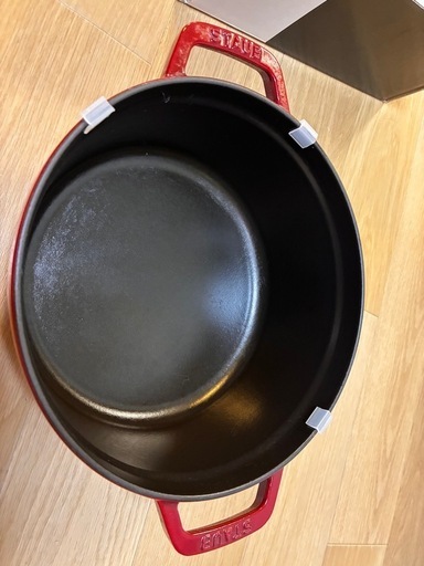 美品 STAUB ピコ・ココット ラウンド 24cm レッド 中古アウトレット 正規品