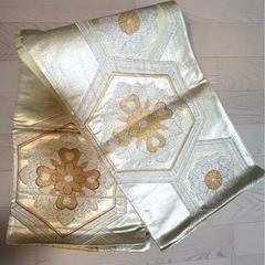 着物　帯　白　金