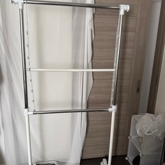 ニトリ　ハンガーラック　2段ラック(3段にできる補助ラックつき)