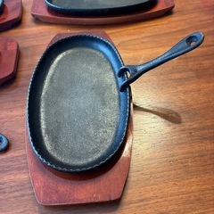 ステーキハンバーグ用鉄板の画像