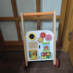 baby walker の画像