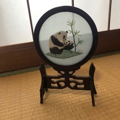 中国　パンダ刺繍の置物