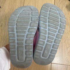 ニューバランス　サンダルの画像