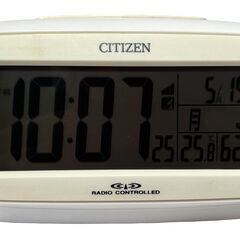CITIZEN　シチズン　目覚まし時計　8RZ132　電波時計