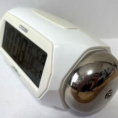 値下げCITIZEN　シチズン　目覚まし時計　8RZ132　電波時計の画像