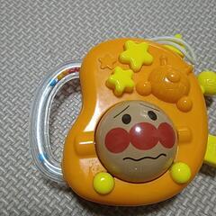 ベビラボ アンパンマン カリカリいっばい指遊びの画像