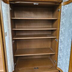 リサイクルショップどりーむ天保山店　No2399　食器棚　キャビネット　アンティーク調の画像