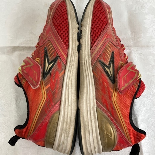 adidas キッズ 靴 スニーカー 赤 レッド 13㎝ かわいい - メルカリ